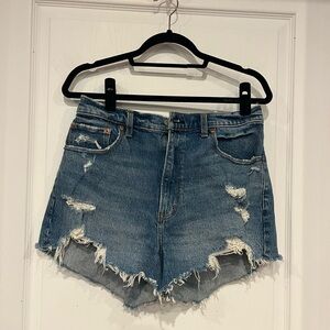 Abercrombie High Rise Distressed Denim Shorts (32)